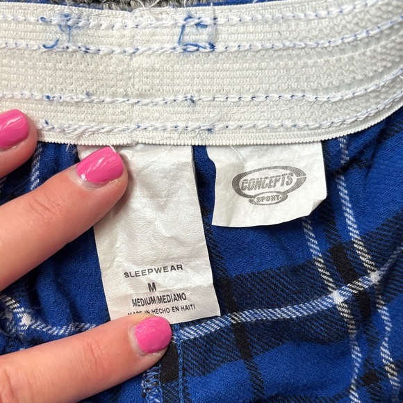 Blue Plaid Buffalo bills Shorts with Logo - Picture 2 of 4